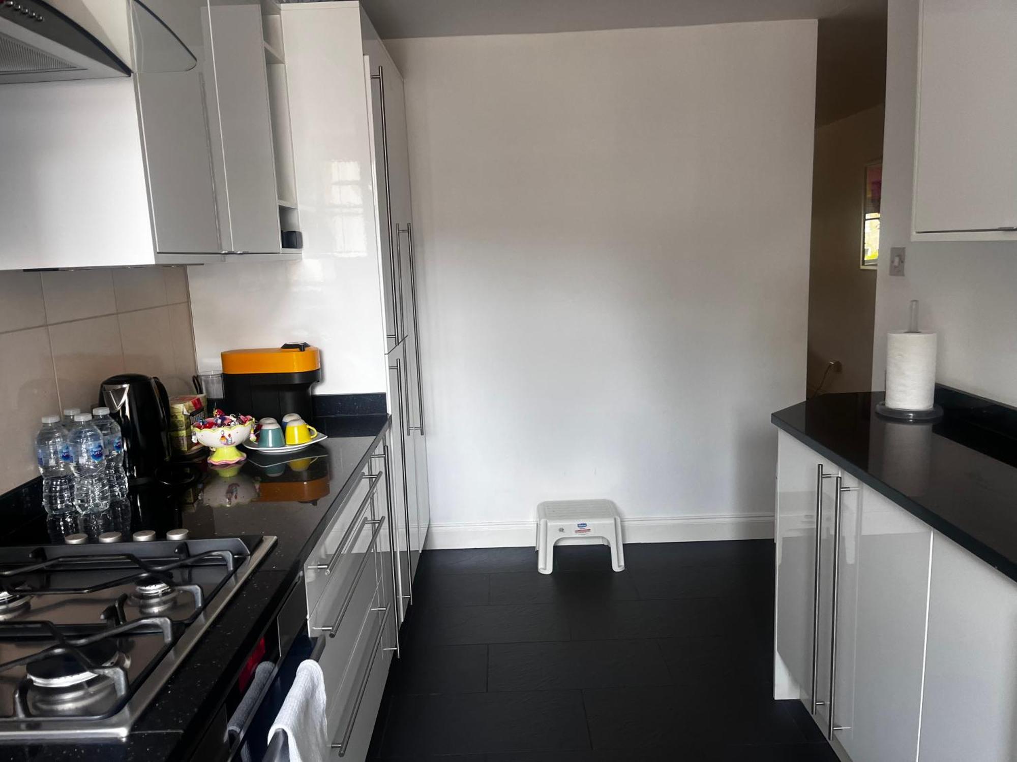 Hyde Park,3 Min Walk,Family Home! 2 Bedrooms & 2 Bathrooms Apartment! Fantastic Location London Eksteriør billede